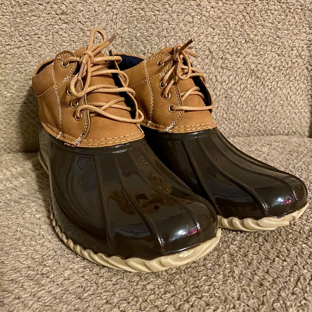 Women’s Tommy Hilfiger Harley Duck Boots, 8M
